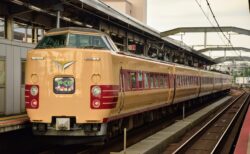 最後の国鉄色特急「やくも」岡山〜出雲市 乗車記